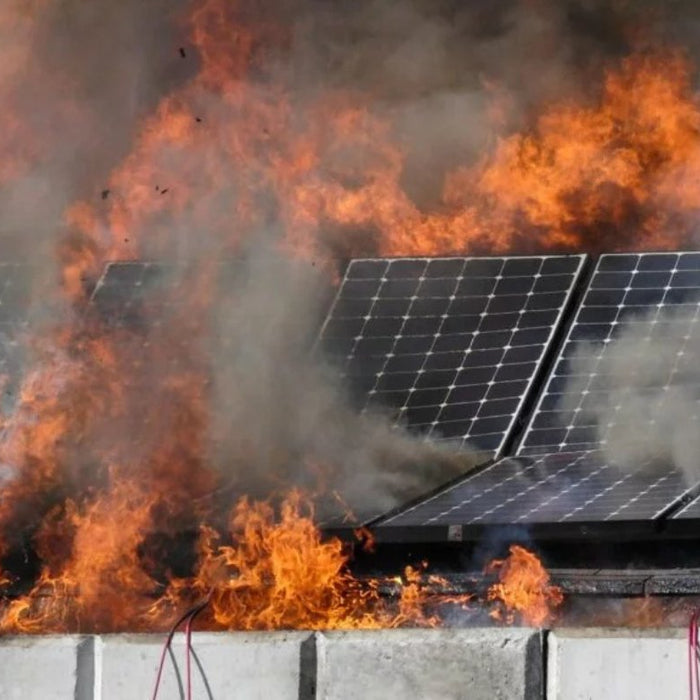 ¿Por qué se incendian los PANELES SOLARES? ¡Cómo evitarlo! - fischer Shop